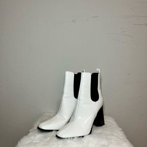 White crocodile embossed Chelsea boot
